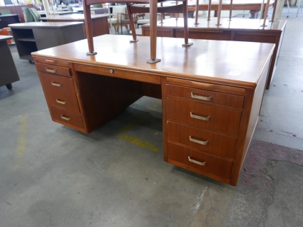 Vintage Desk By Leopold Tr Trading Company